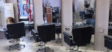 Essenza Hair & Beauty in United Kingdom