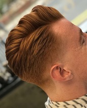 Auburn waves Contrast between soft and sharp. Soft waves meets textures, defining the shadows and hi