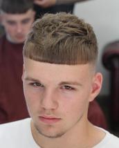 Cropp Skinfade textured crop with blunt fringe