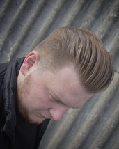 Old skoool Tapered Pompadour