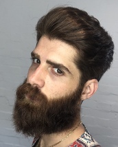 Pomp Clean scissor cut pompadour