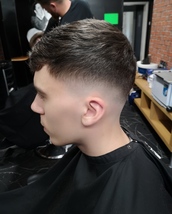 Skin fade Mid skin fade