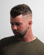 Skin Fade w Beard Shape Up Skin fade on the back and sides, weight left towards the top for a line a
