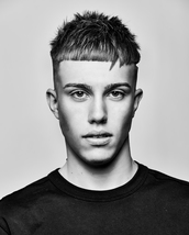 Textured crop A style that I have had done on stage without any prep work. My model was from the cro