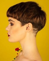 Textured forward crop Textured forward crop With plenty of movement and cheeky little pattern