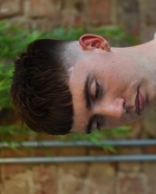 Textures Crop Textured cropped fringe with loose texture and skin fade